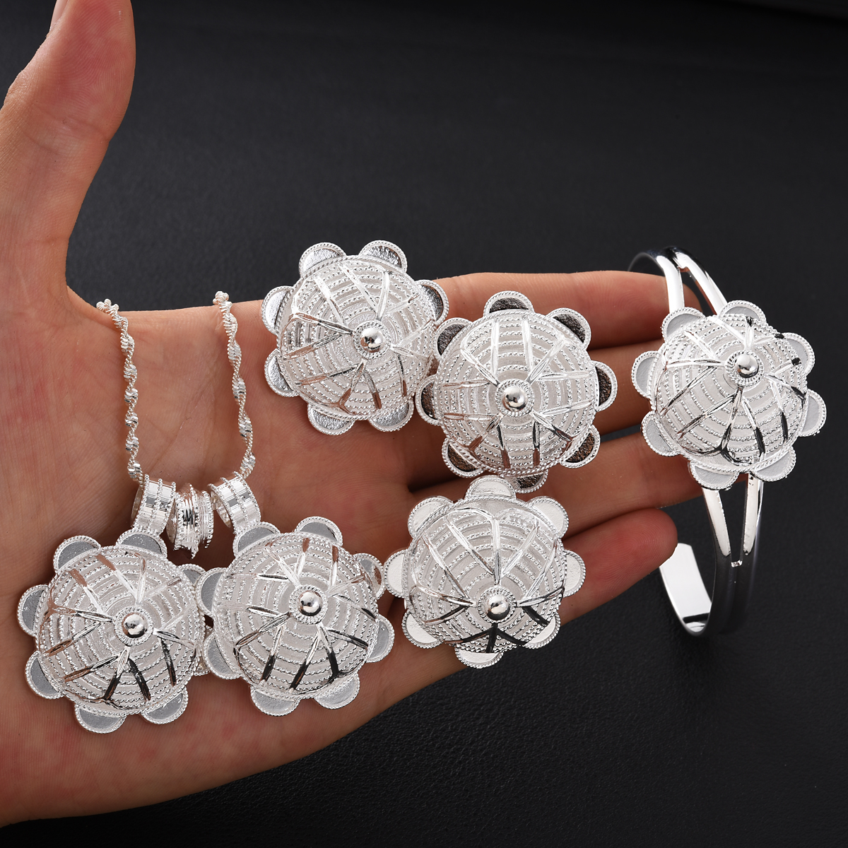 Africa Silver Color Jewelry Ac - مراجعة Men'S Accessories Dubai وسعره