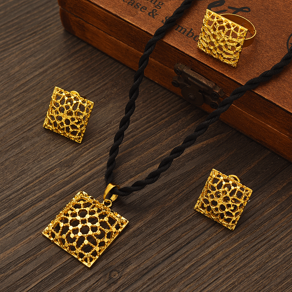 Fashion Square Gold Color Jewe - مراجعة Men'S Accessories Dubai وسعره