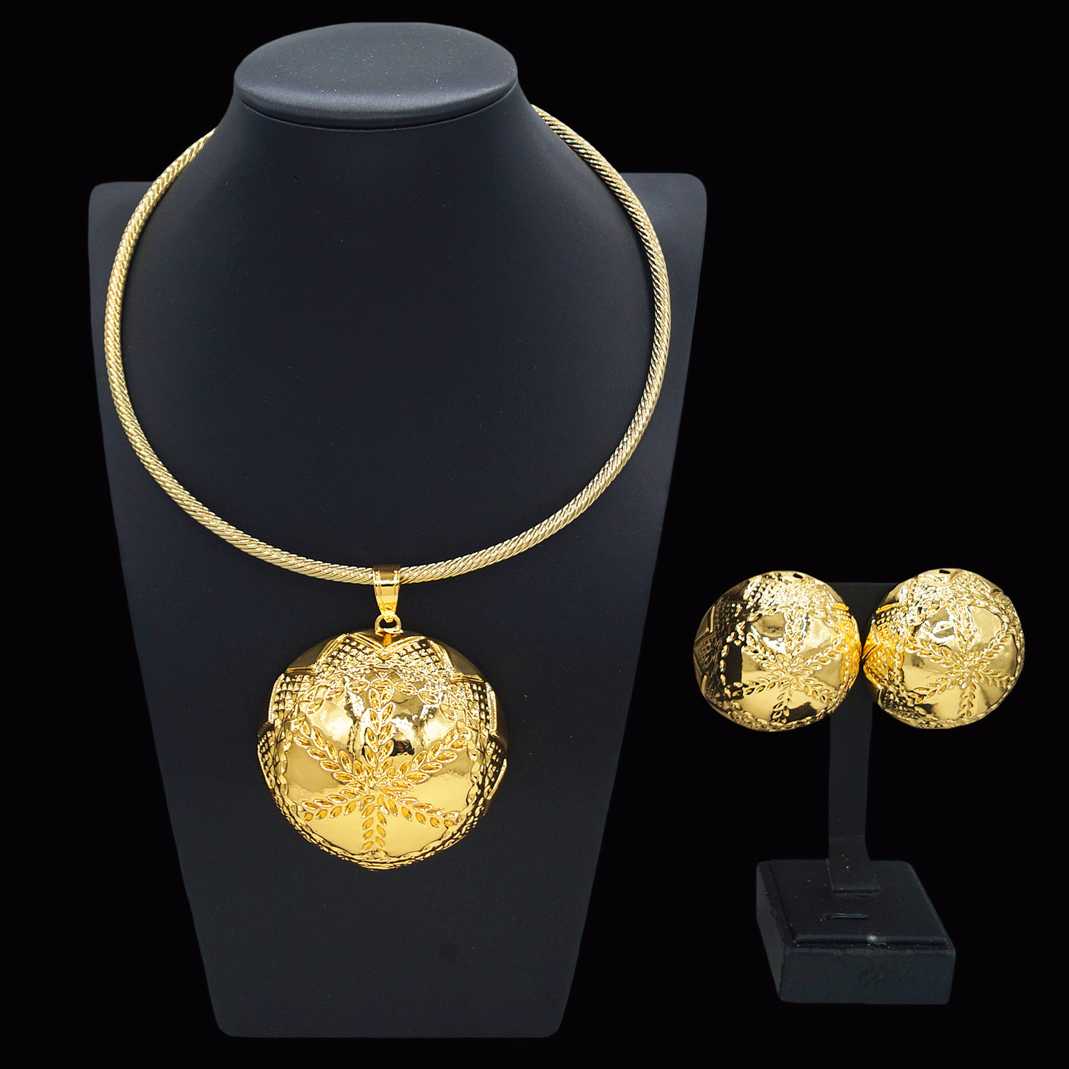 A two-piece set of hollow copp - مراجعة Men'S Accessories Dubai وسعره