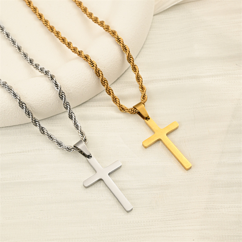 Unisex Cross Pendant Necklace  - مراجعة Men Accessories Singapore وسعره