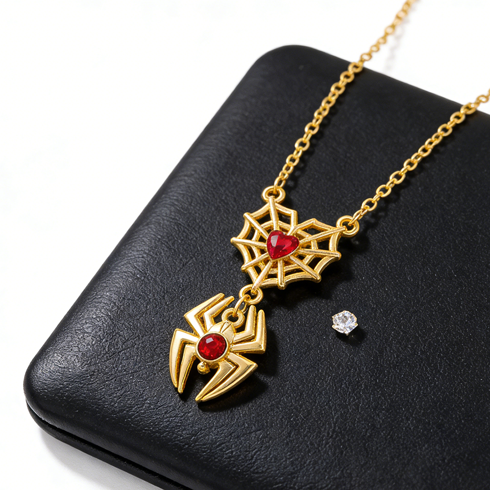 Spiderman Retro Web Heart Neck - مراجعة Men Accessories Necklace وسعره