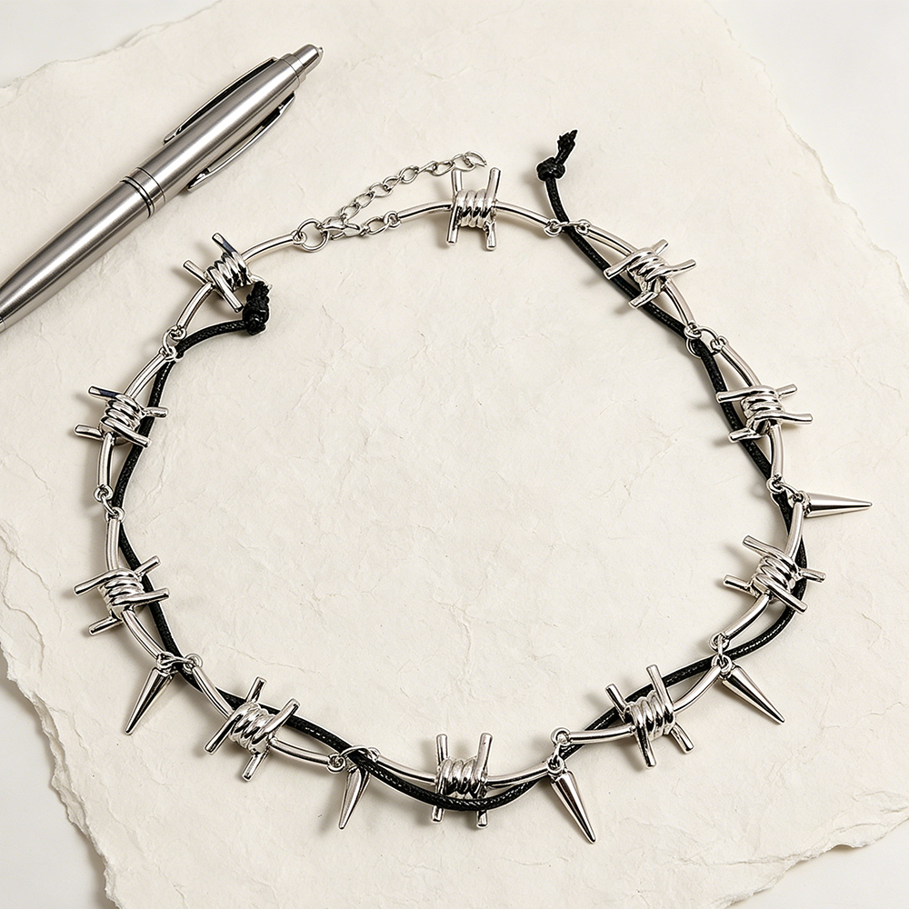 Gothic Barbed Wire Rivet Leath - مراجعة Men Accessories Necklace وسعره